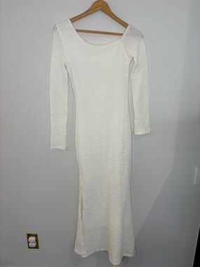 Commense Ivory Textured Long Sleeve Maxi Dress
